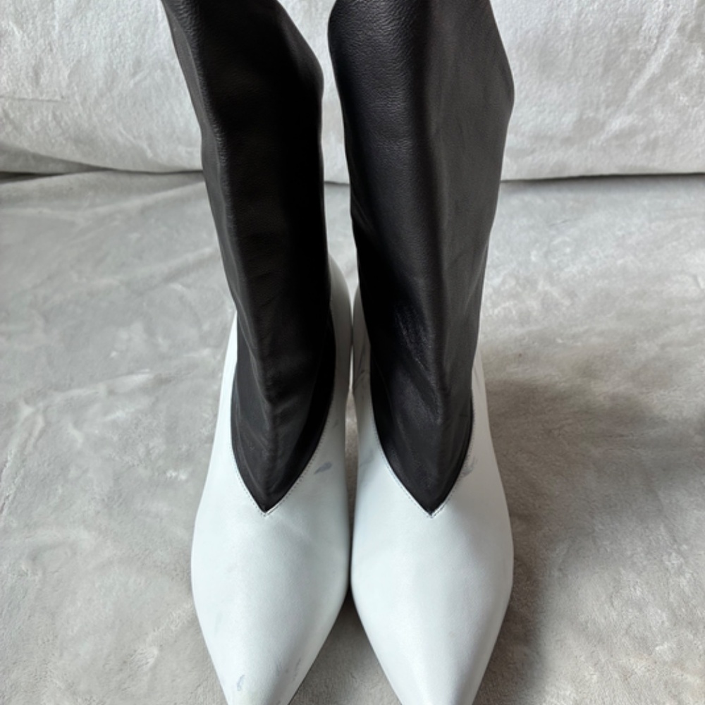 Super Soft Black & White Nappa Leather Fold Over Ankle Boots 39.5/9 -NWD - Picture 16 of 16